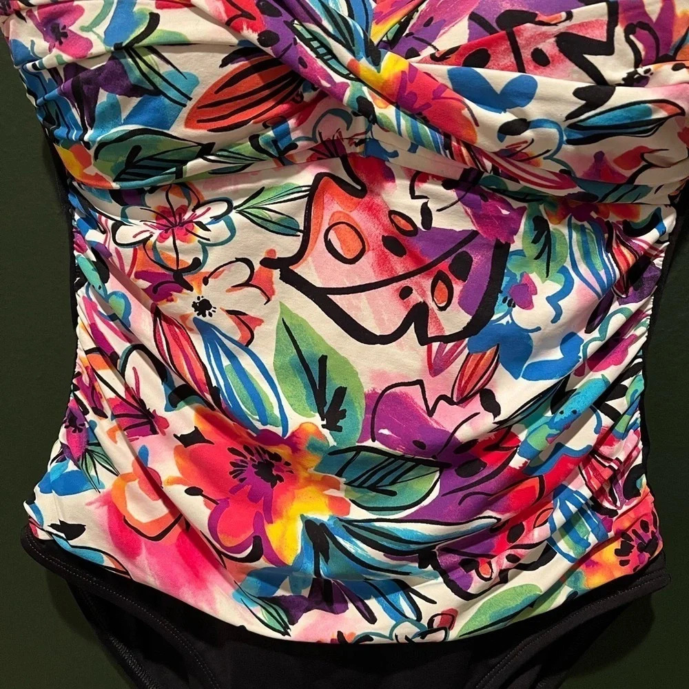 La Blanca one piece swimsuit - Picture 7 of 8